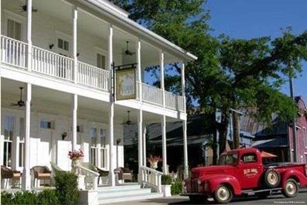 Tallman Hotel (Cloverdale)